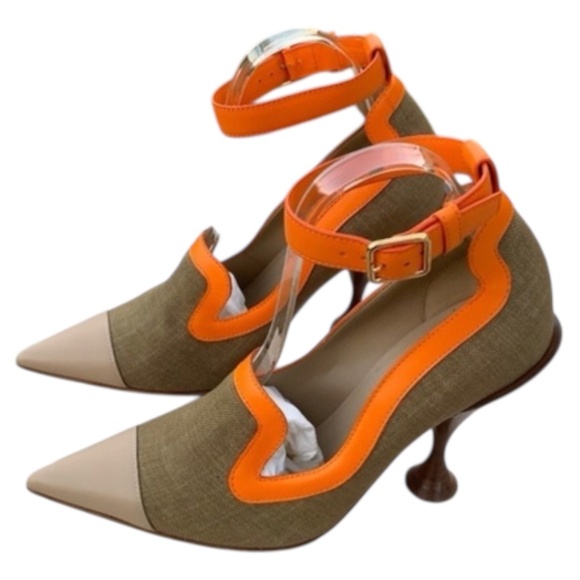 Burberry Brecon Canvas And Leather Pumps - Picture 1 of 12